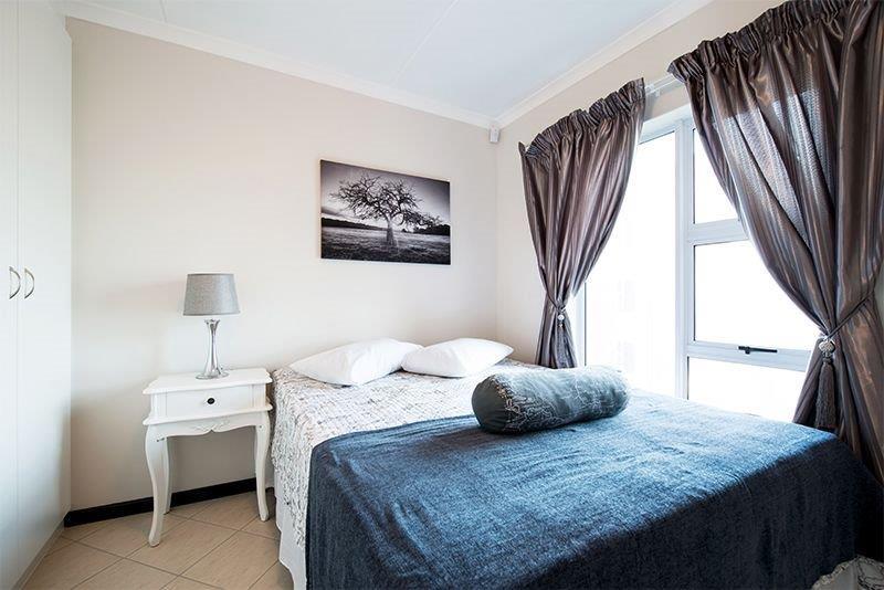 To Let 2 Bedroom Property for Rent in Buh Rein Estate Western Cape